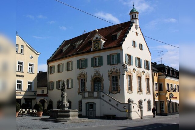 Ballonfahrt Fürstenfeldbruck, Sehenswürdigkeiten, Fürstenfeldbruck Rathaus