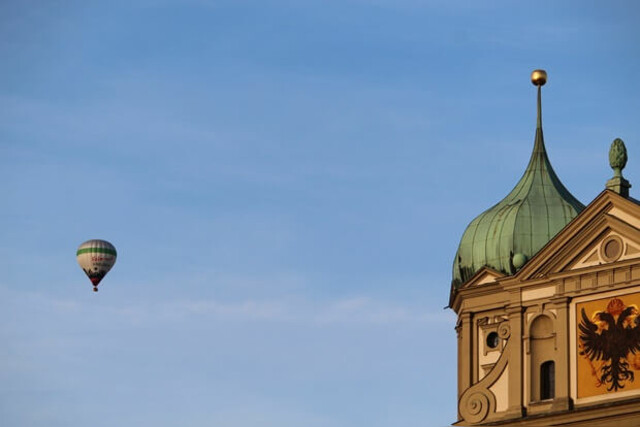 Ballonfahrt Aichach, Blick über Augsburg