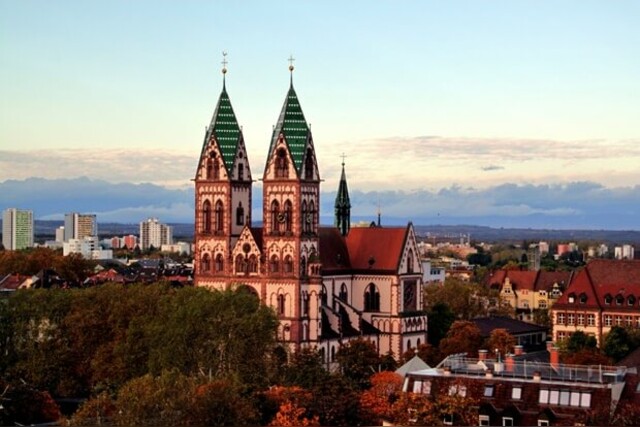 Ballonfahrt Freiburg, Raum Mannheim, Heidelberg & Heilbronn, Katholische Kirche 